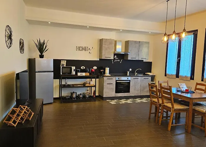 Ak Homes, A Due Passi Da Orio