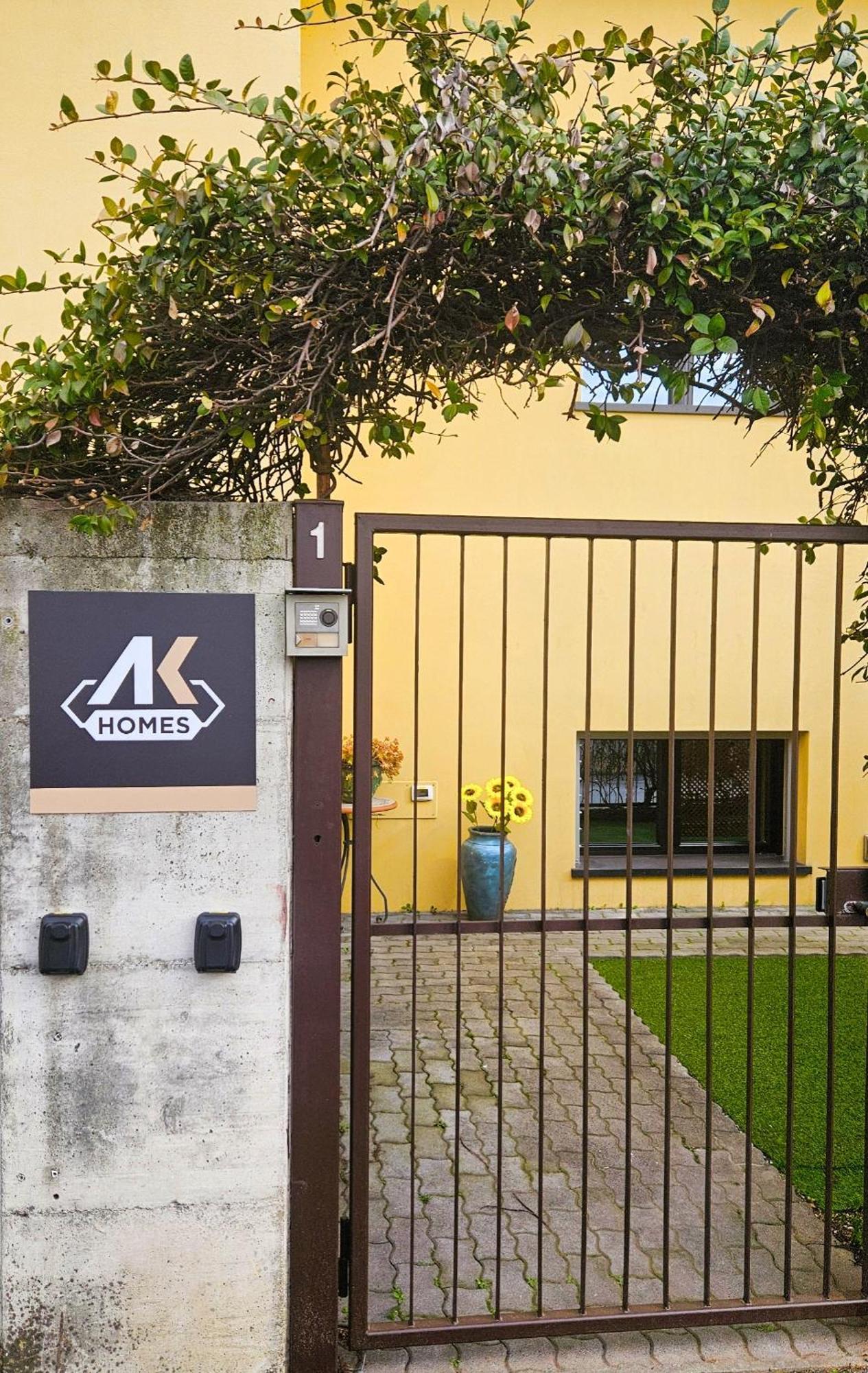Apartment Ak Homes, A Due Passi Da Orio *