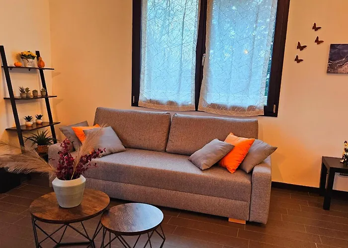 Ak Homes, A Due Passi Da Orio