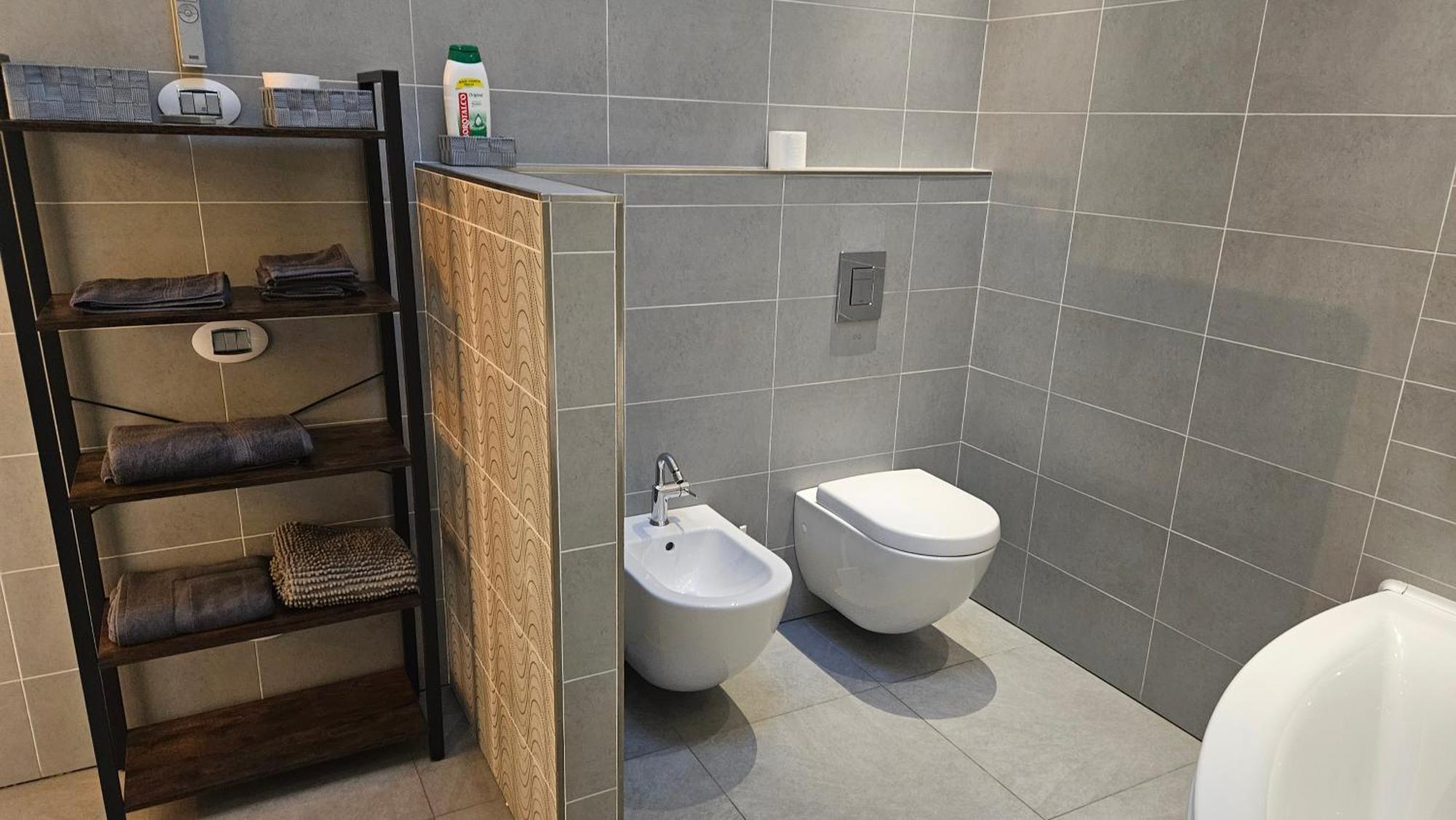 Ak Homes, A Due Passi Da Orio