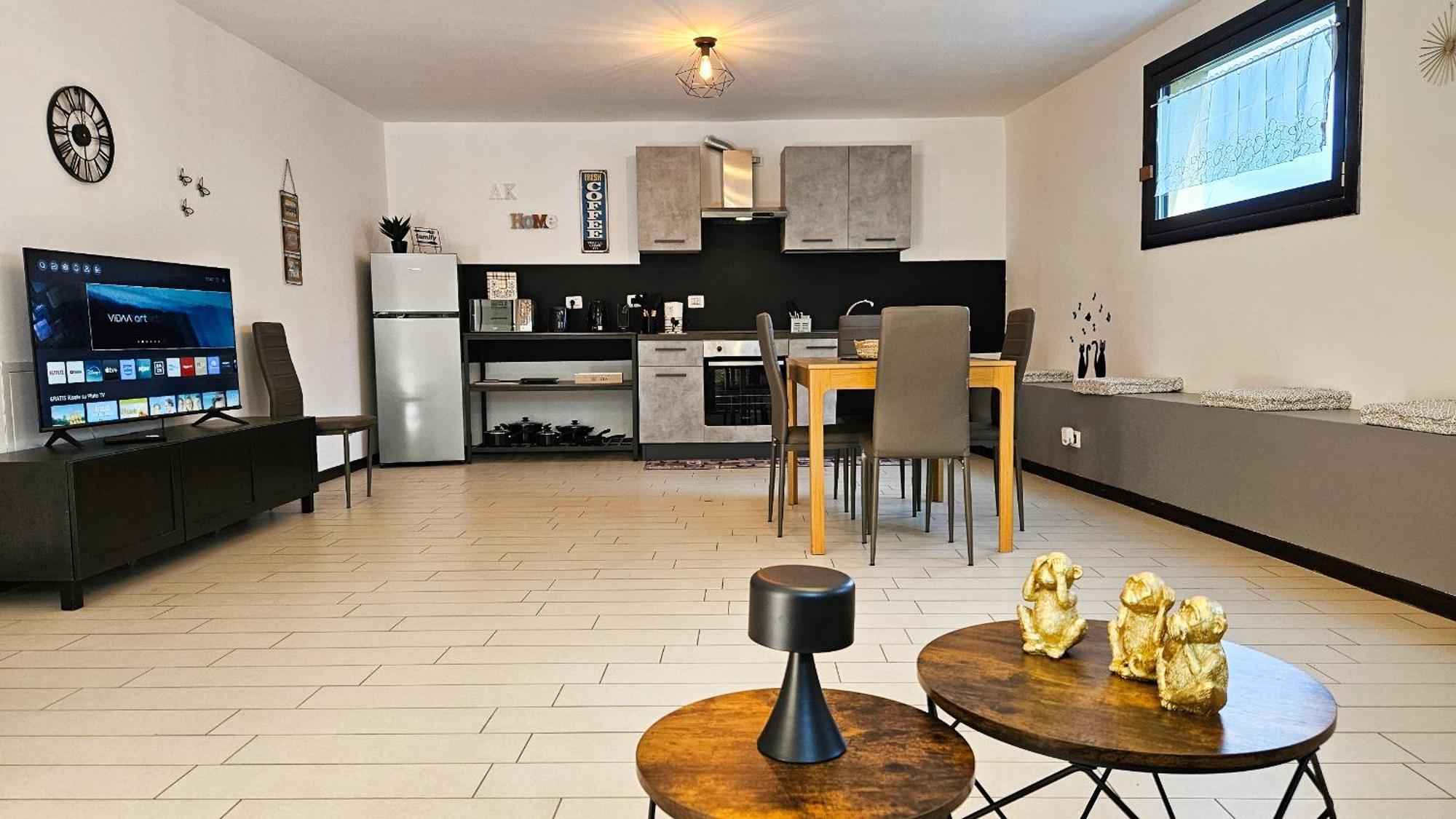 Ak Homes, A Due Passi Da Orio